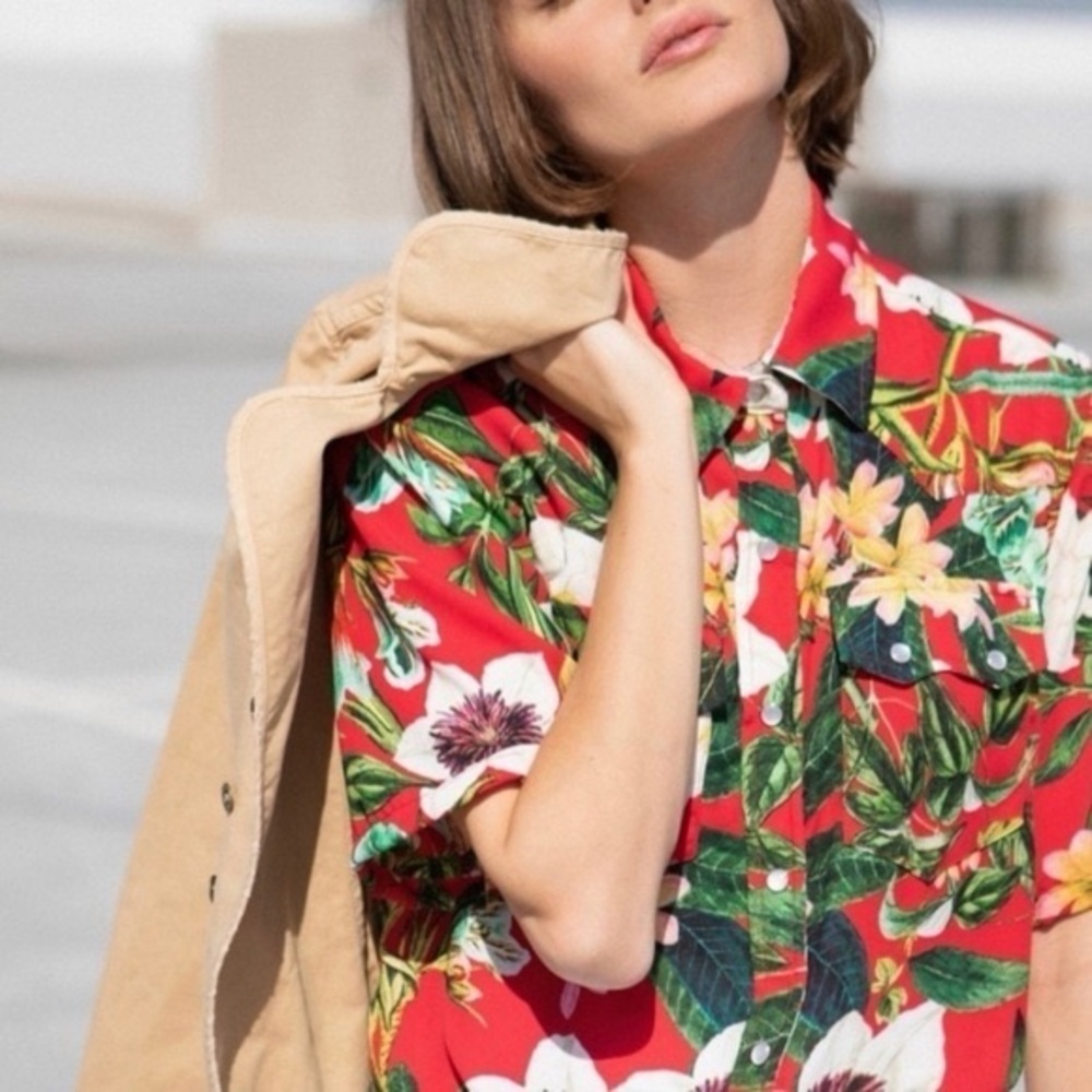 Sandrine Rose x Free People Hawaiian Pearl Snap‎ Red Floral Shirt Medium NWT